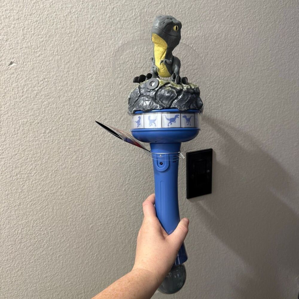 Jurassic Park Dinosaur Universal Studios Blue   Bubble Wand New Mega Parade